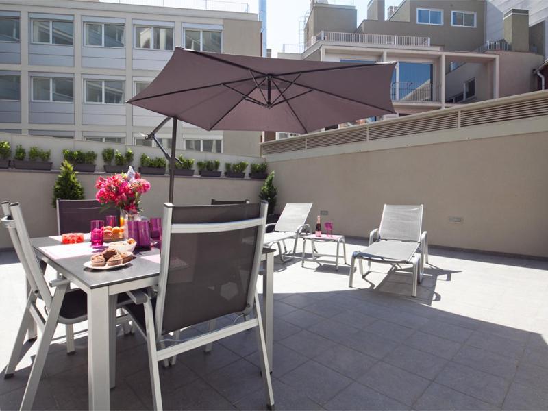 Charmsuites Paralel Barcelona Bagian luar foto