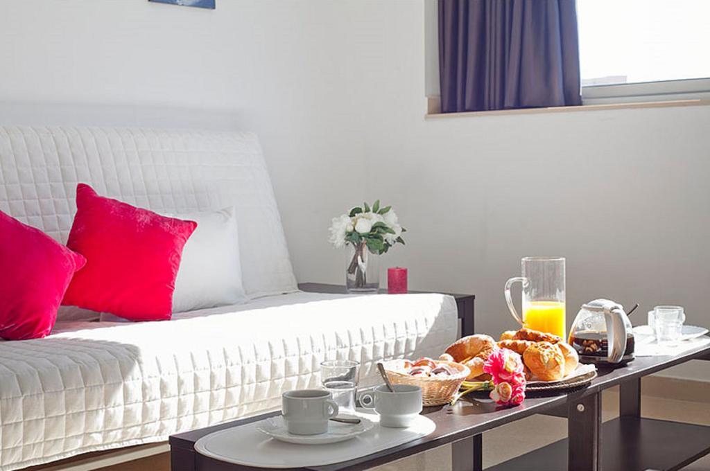 Charmsuites Paralel Barcelona Bagian luar foto